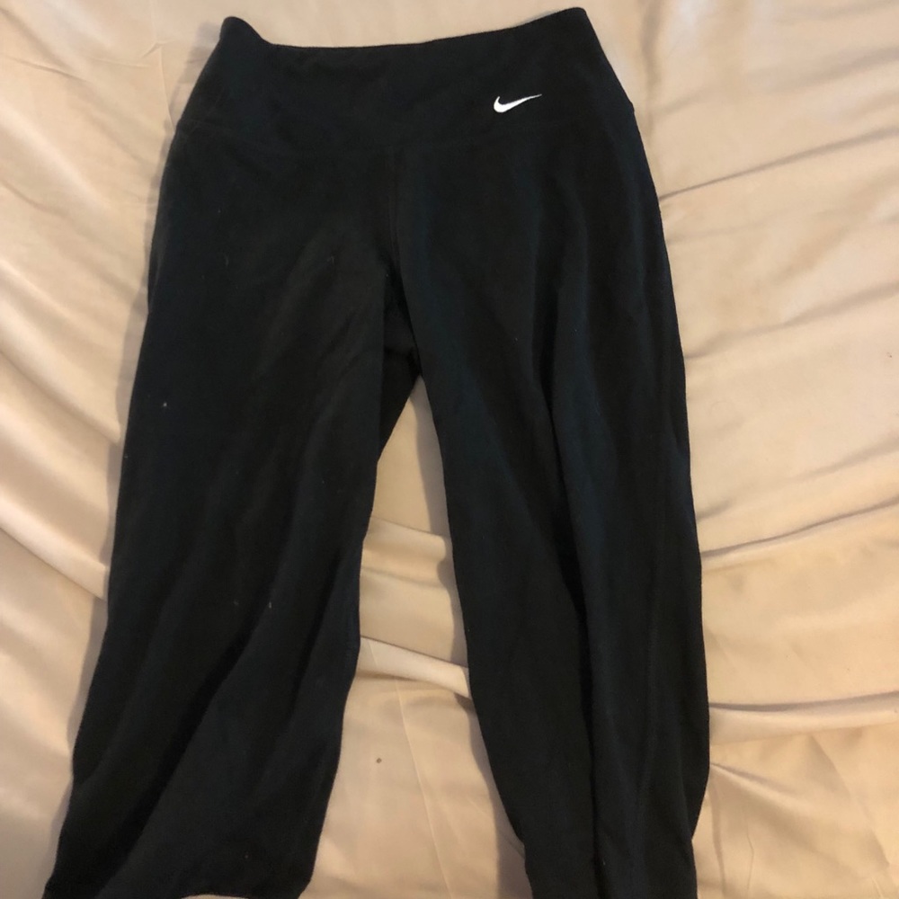 nike crop pants